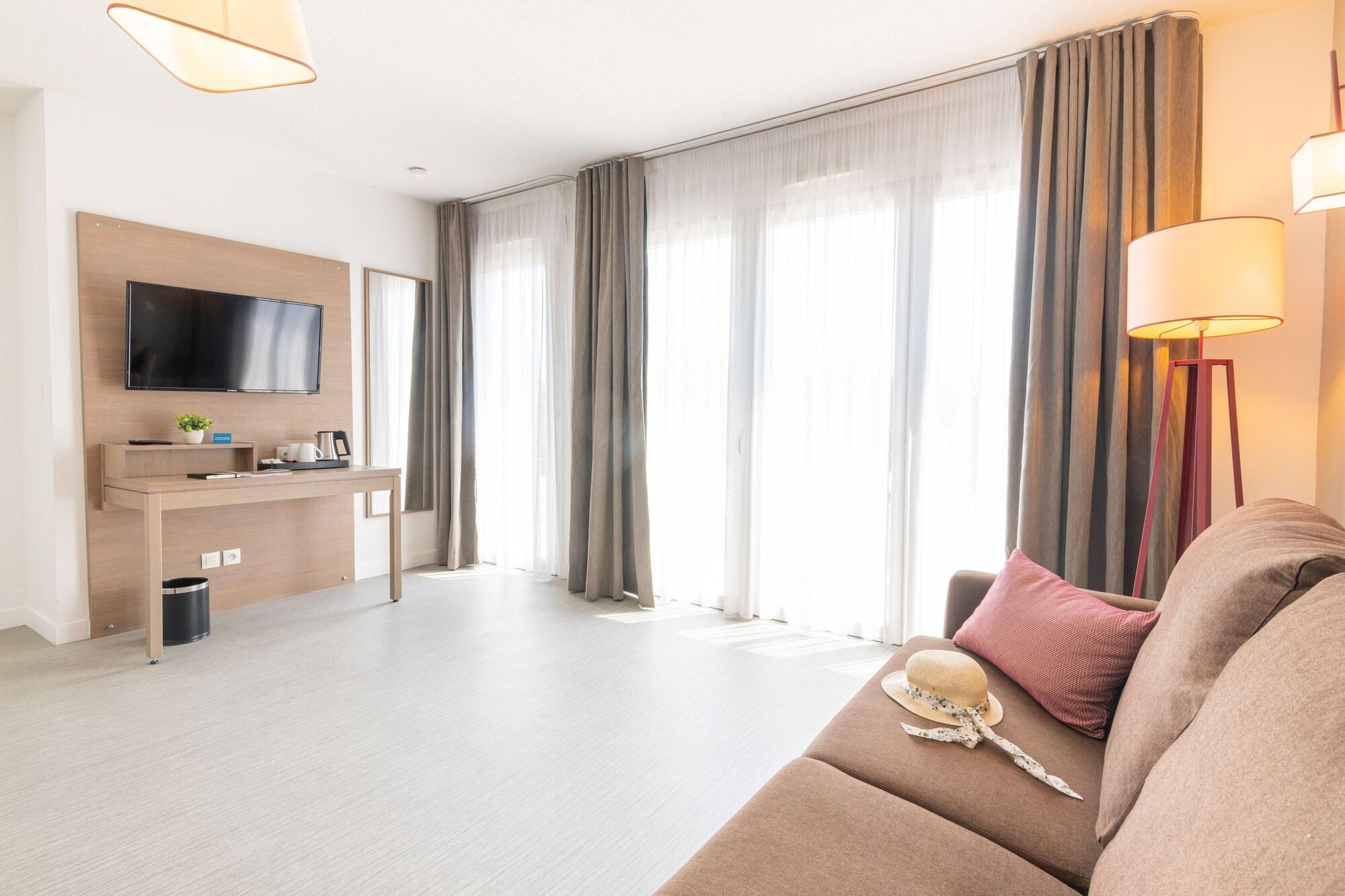 Zenitude Hotel-Residences Cannes Mandelieu Confort Dış mekan fotoğraf